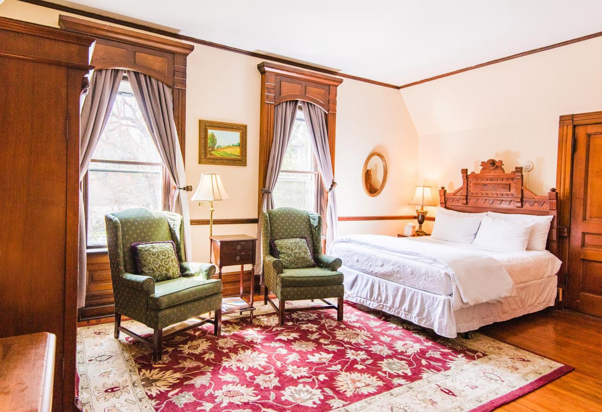 East Lake Room,1501614235:JPEG