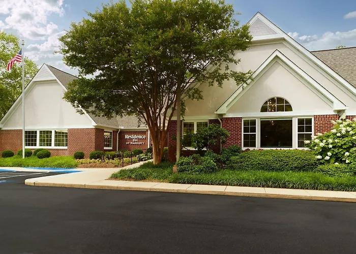 Pet Friendly hotel: Residence Inn Asheville Biltmore