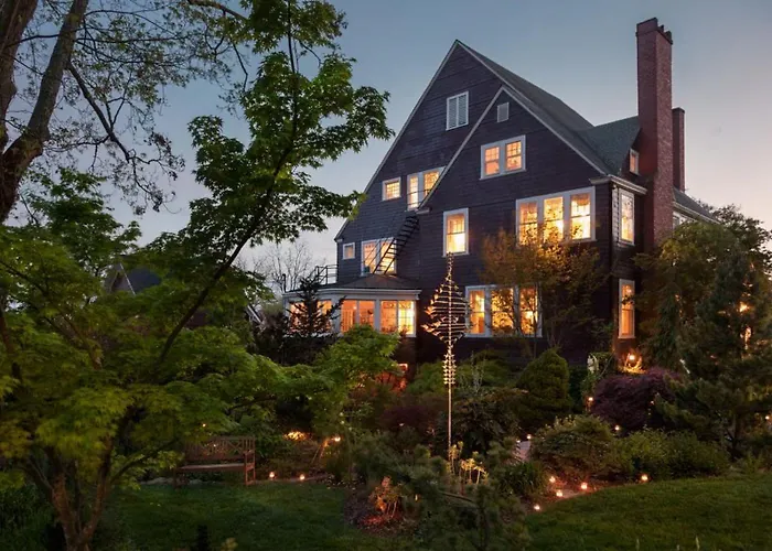 Luxury hotel only: Blind Tiger Asheville